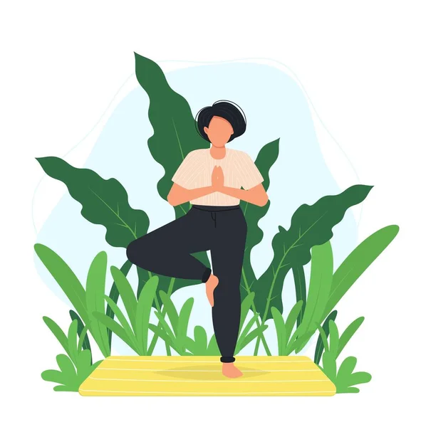 瑜伽冥想的女人在绿色的草地上 公园瑜伽姿势 女孩放松健康的身体 夏天外面的表情放松了 漂亮的女人做瑜伽自然和平的姿势 矢量说明 — 图库矢量图片
