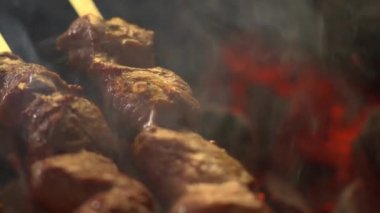 Biftek ızgara atılmış