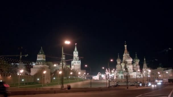Moscow kremlin por la noche — Vídeo de stock