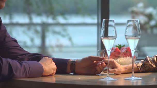 Loving couple in the restaurant — Stock Video