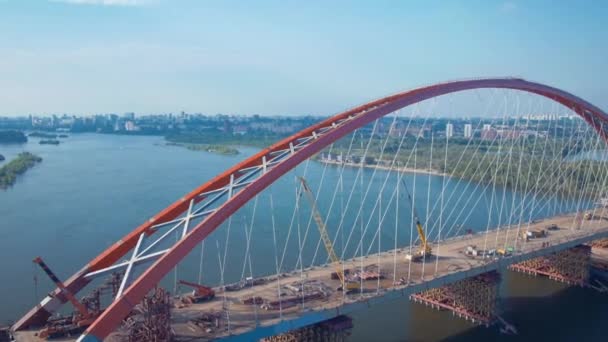 Ob 川に架かる新しい橋 — ストック動画
