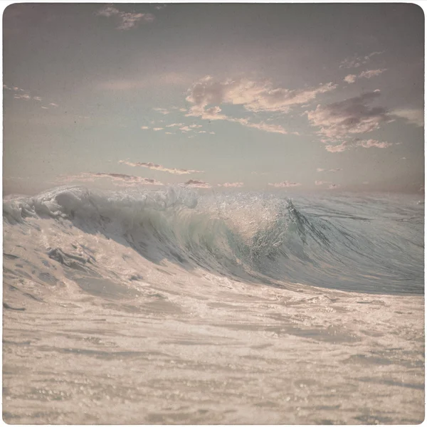 Fundo vintage de onda sonhadora na praia — Fotografia de Stock