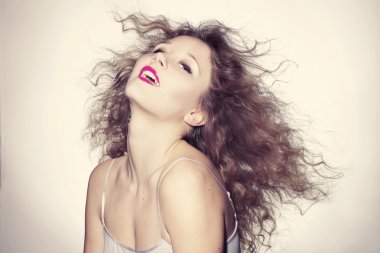 güzel kadın studio vurdu