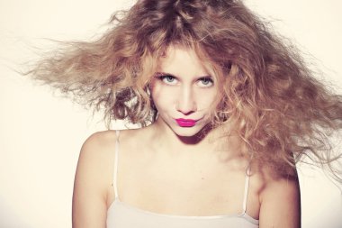 güzel kadın studio vurdu