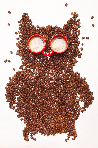 Coffe owl, Coffeebeans and 2 cups of espresso