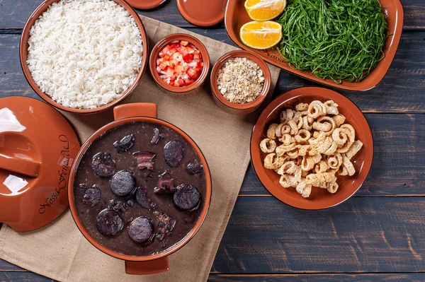 Prato Típico Brasileiro Chamado Feijoada Feito Com Feijão Preto Porco — Fotografia de Stock