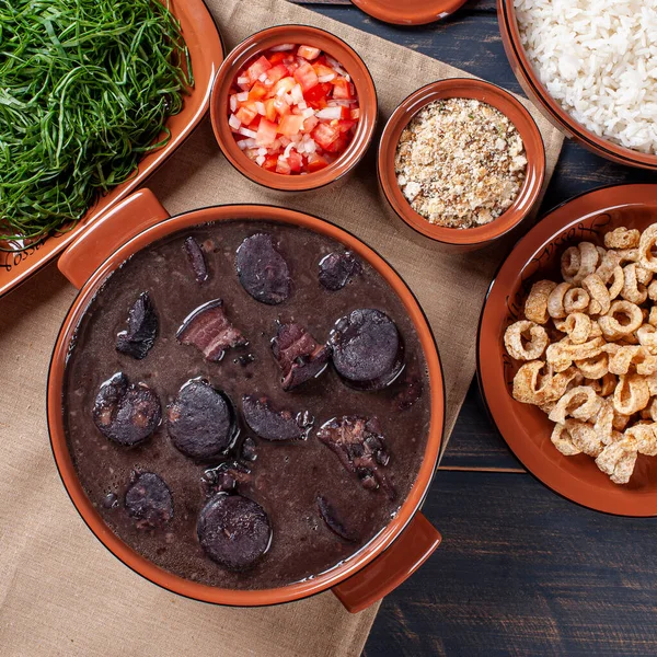 Prato Típico Brasileiro Chamado Feijoada Feito Com Feijão Preto Porco — Fotografia de Stock