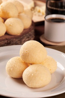 Lezzetli Brezilya peynirli ekmek. Latin Amerika 'da Chipa, Pan de Bono ve Pan de Yuca olarak da bilinir..