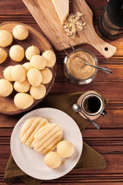 Lezzetli Brezilya peynirli ekmek. Latin Amerika 'da Chipa, Pan de Bono ve Pan de Yuca olarak da bilinir..