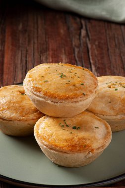 Empada de Camarao adlı tipik Brezilya mutfağı aperatifi.. 