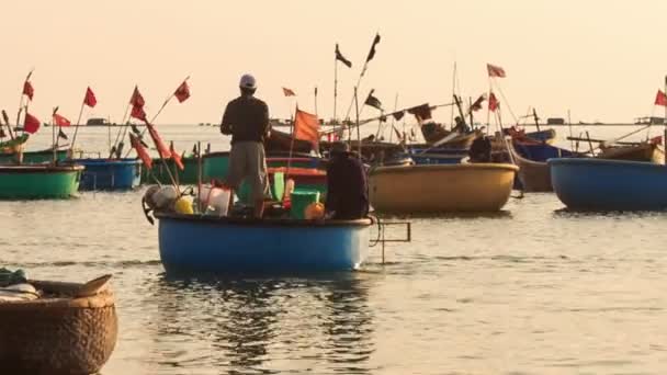 Round Vietnamese Fishing Boats — Stock Video
