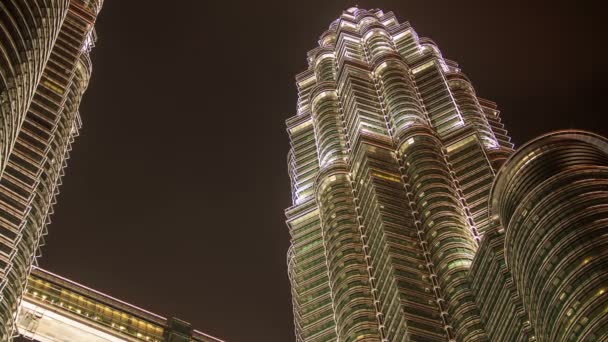 Petronas İkiz Kuleleri — Stok video