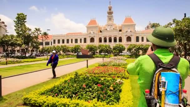 Turista sênior no Vietnã — Vídeo de Stock