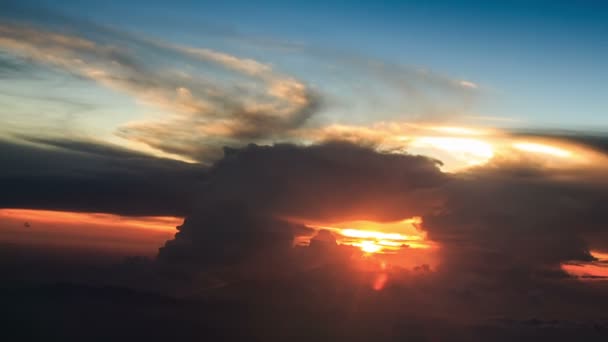 Vacker himmel vid solnedgången — Stockvideo