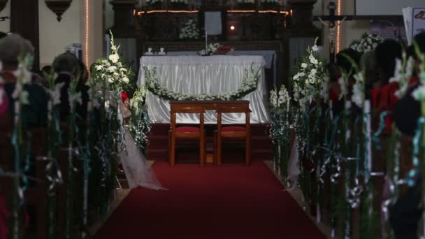 Wediing ceremonii w kościele — Wideo stockowe