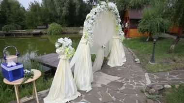 Düğün için Beyaz kemer