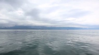 Fırtına bulutları Island üzerinde