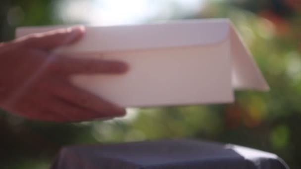 Коробка з тортом — стокове відео