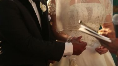 Hint damat ve beyaz gelin