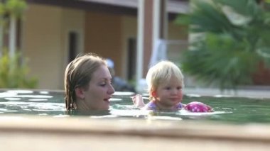 Anne küçük çocuk yüz