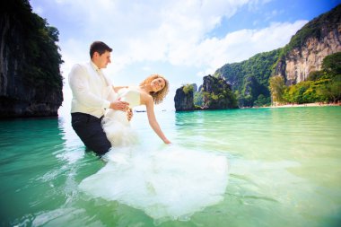 Plajda Gelin ve Damat