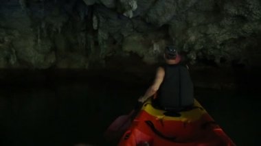 Mağara adamı kürek Kayık