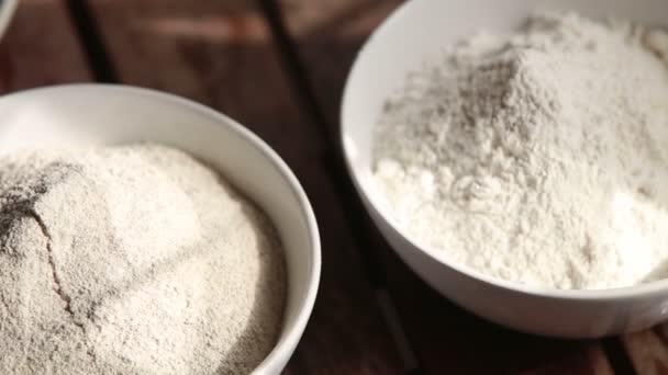 Wheat and rye flour — Stock Video
