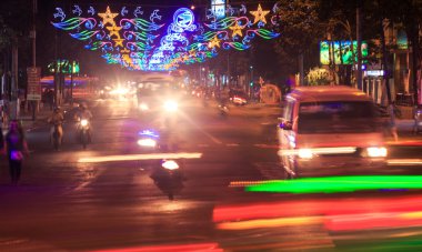 sokak çelenk aydınlatma