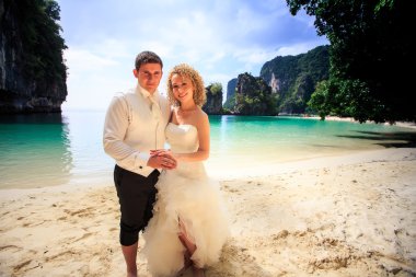 damat ve gelin Beach