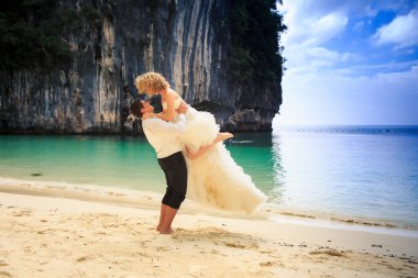 damat ve gelin Beach