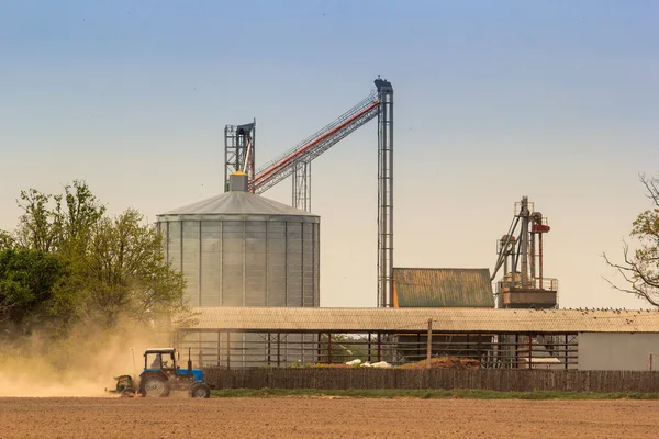 Moderna silo maskiner växt — Stockfoto