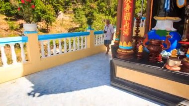 Yaşlı adam fotoğraf Pagoda dekorasyon peyzaj Vietnam karşı