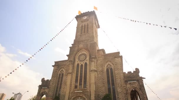 Alte katholische Kirche in Vietnam — Stockvideo