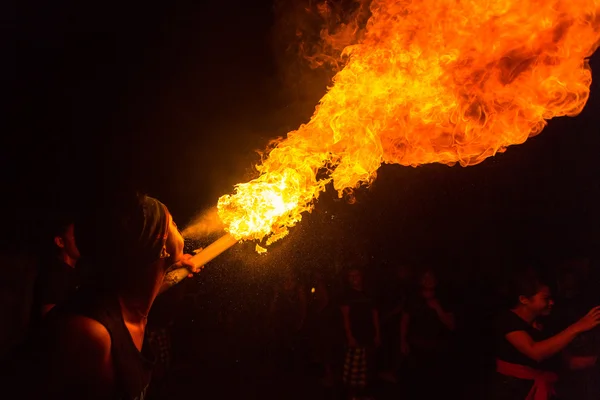 Les gens pendant la célébration de Nyepi — Photo