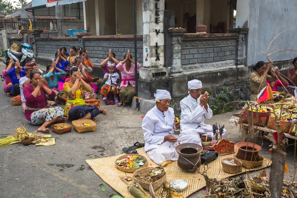 Personas durante la celebración de Nyepi —  Fotos de Stock