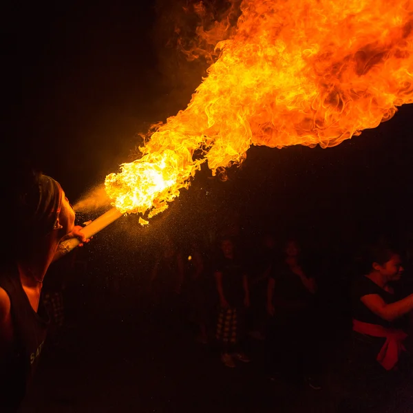 Lidé během oslavy před Nyepi — Stock fotografie