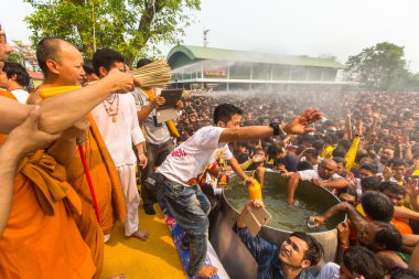 Wat Phra Bang manastır ana gün töreni