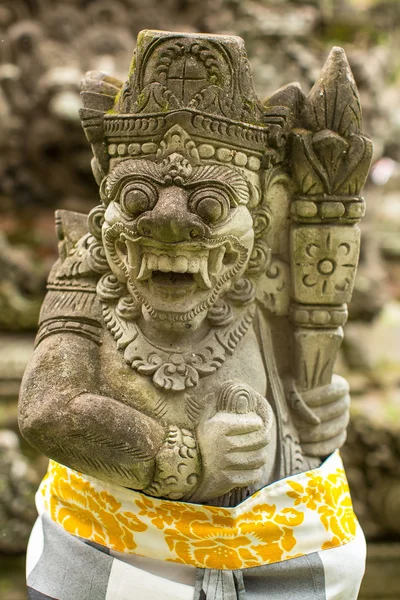 巴厘岛的传统恶魔雕像 — 图库照片