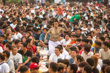  Master gün töreninde mümkün Khong Khuen 