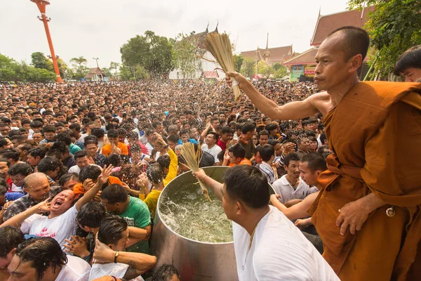 Ceremonia del Día del Maestro en el monasterio de Wat Bang Phra — Foto de Stock
