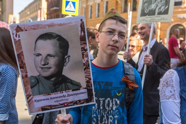 Участники бессмертного полка - публичная акция — стоковое фото