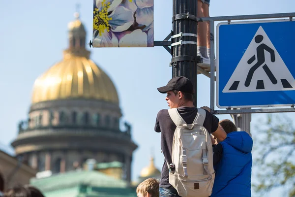 Publiczność parada wojskowa — Zdjęcie stockowe