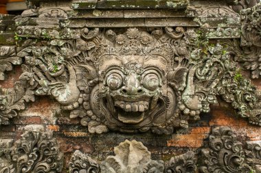 Geleneksel iblis Muhafız heykeli