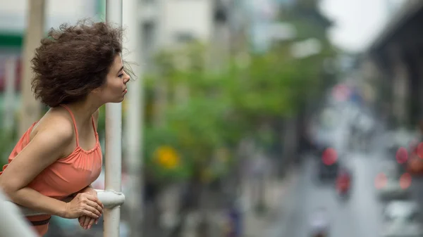 Young beautiful girl — Stock Photo, Image