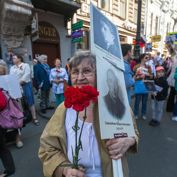 Участники бессмертного полка — стоковое фото