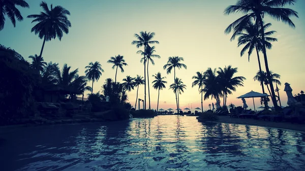 Twilight on a tropical coast — Stockfoto