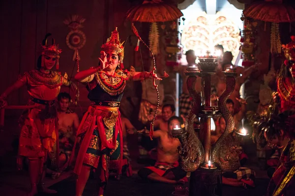 Unidentified dancers performing dance — Stock Photo, Image