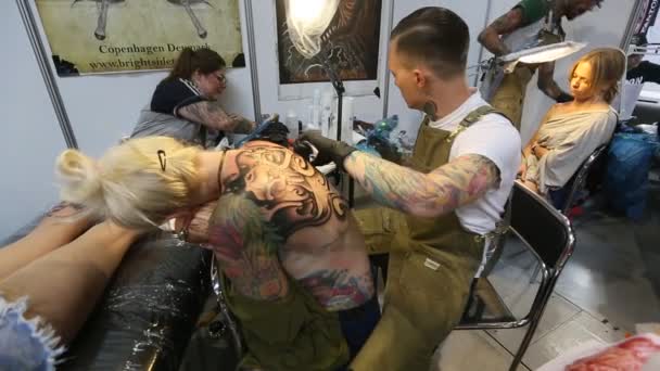 Internationale Tattoo Conventie in Krakau — Stockvideo