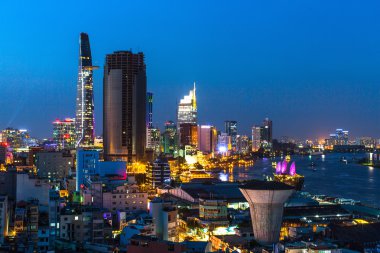 Gece zaman Saygon Nehri Üstten Görünüm