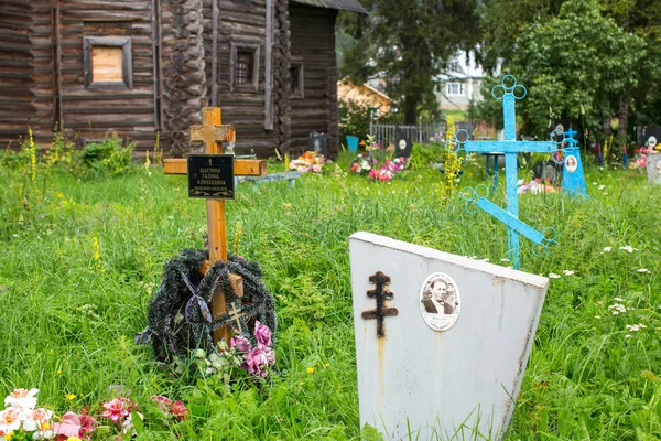 Hřbitov na místě kostel Lenka — Stock fotografie